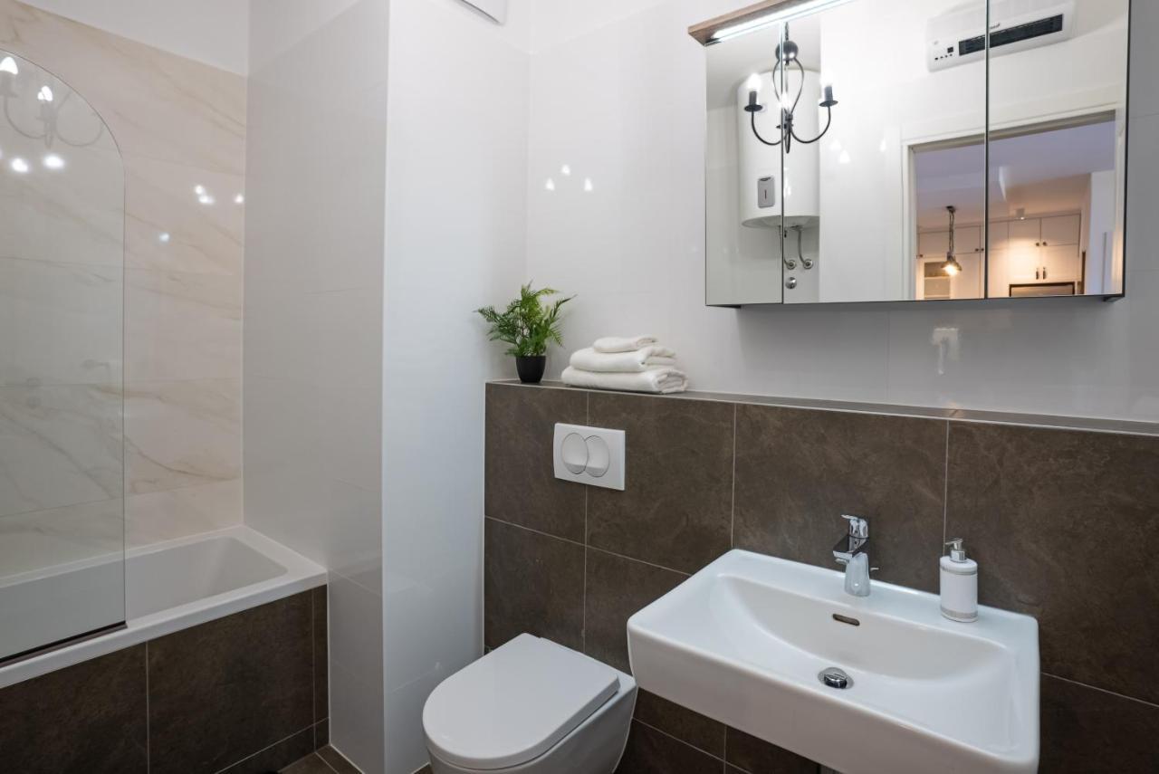 Morska Vila 6 Luxury Apartment Znjan Сплит Екстериор снимка