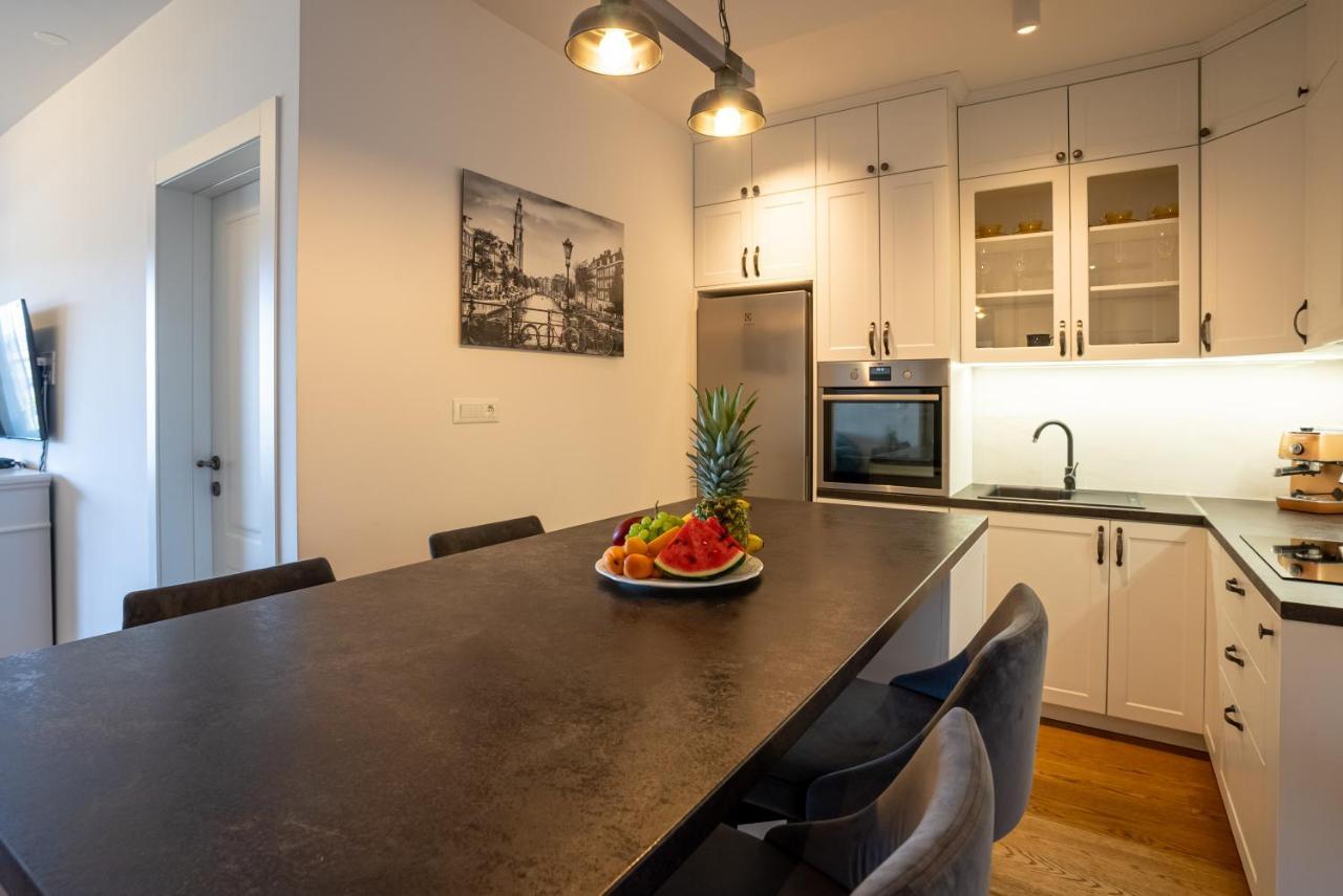 Morska Vila 6 Luxury Apartment Znjan Сплит Екстериор снимка