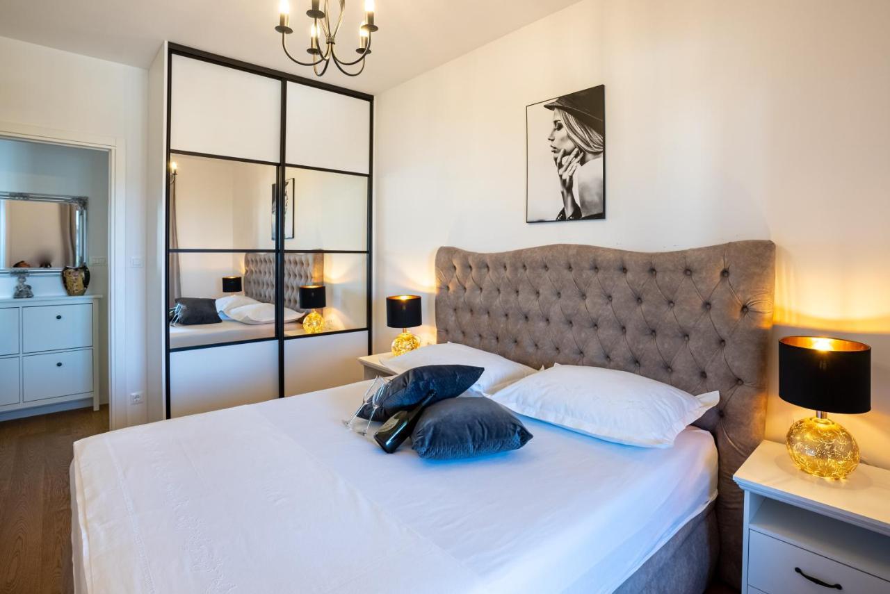 Morska Vila 6 Luxury Apartment Znjan Сплит Екстериор снимка